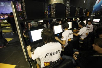 zFlaSh